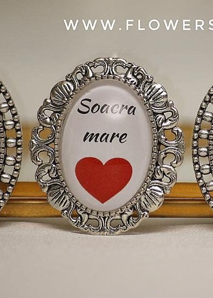 Cocarde personalizate pentru mire, nasi, cavaleri de onoare, parinti