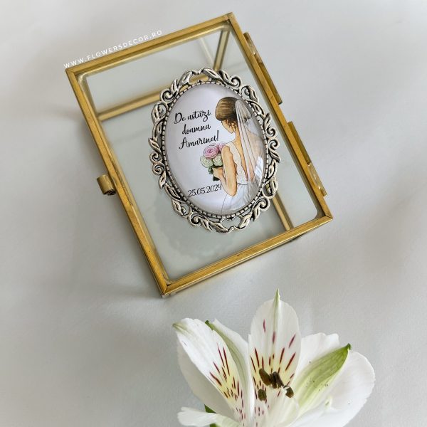 Brosa personalizata pentru buchet, Bride Frame